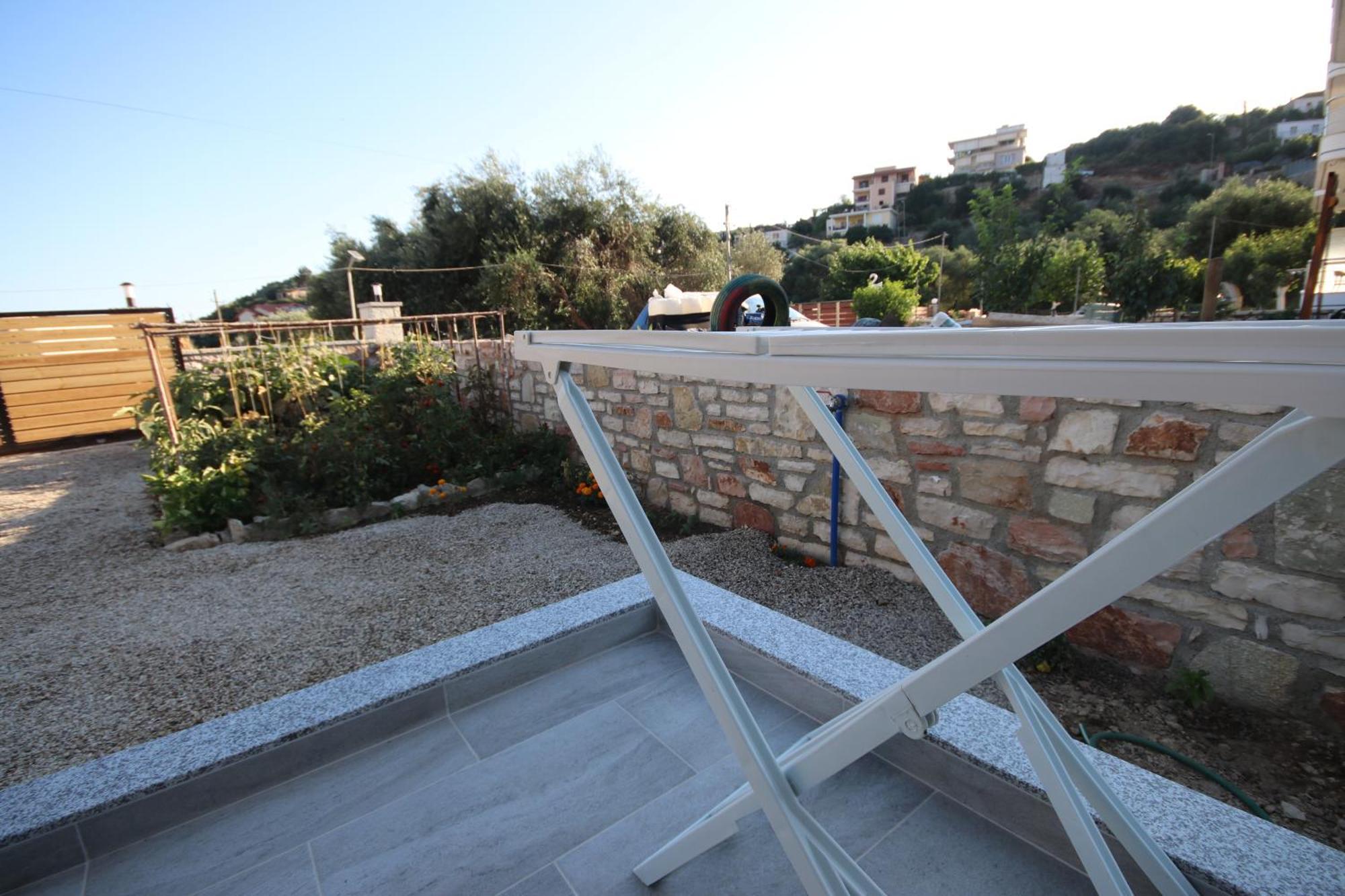 Klea Rooms Himare Buitenkant foto