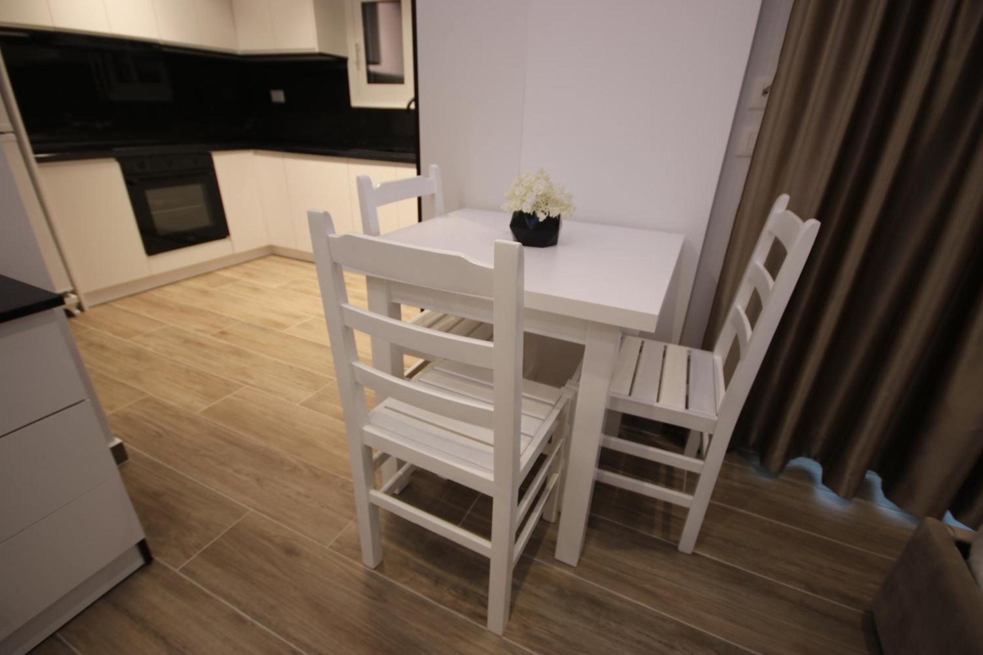 Klea Rooms Himare Buitenkant foto