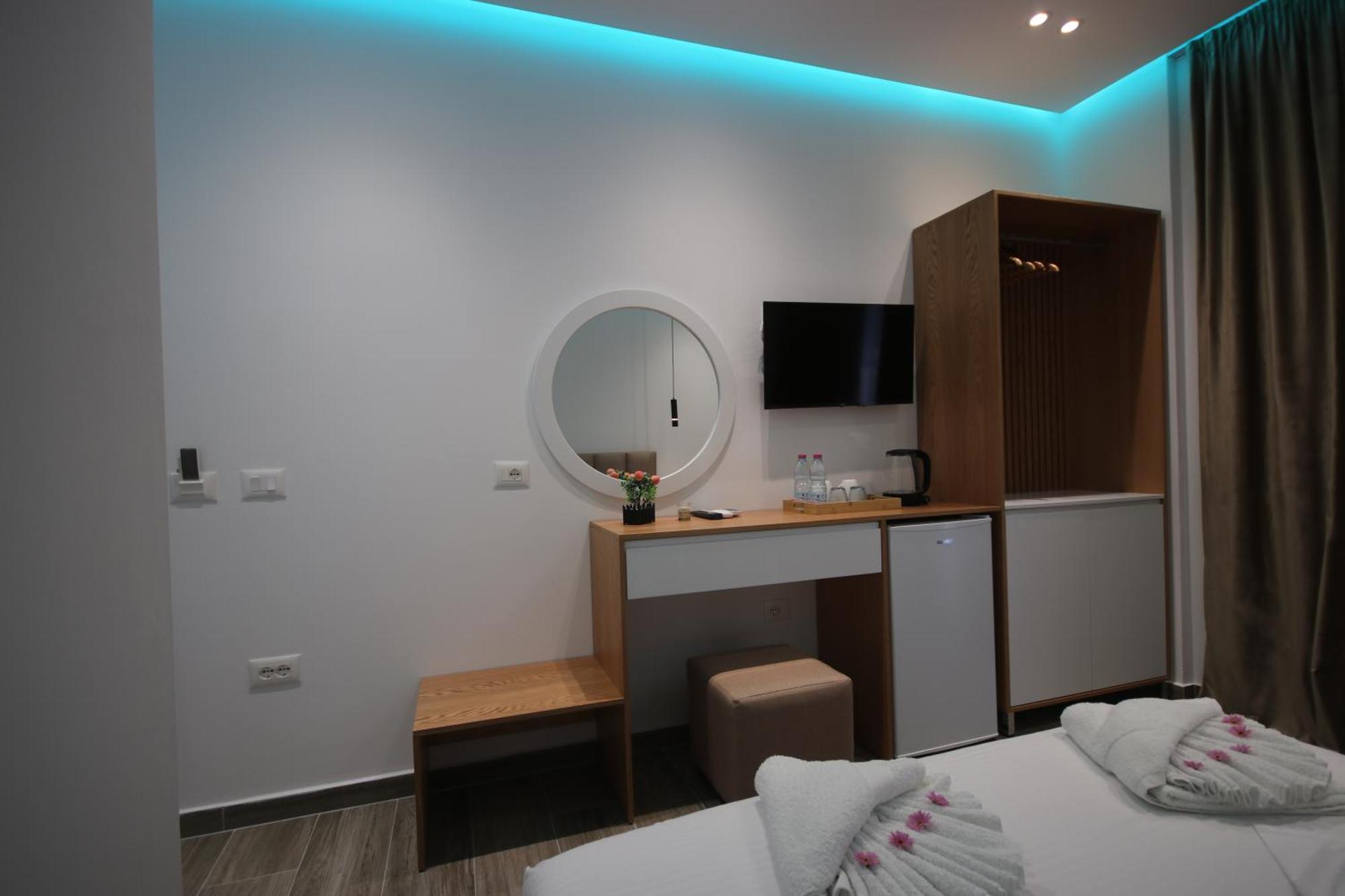 Klea Rooms Himare Buitenkant foto