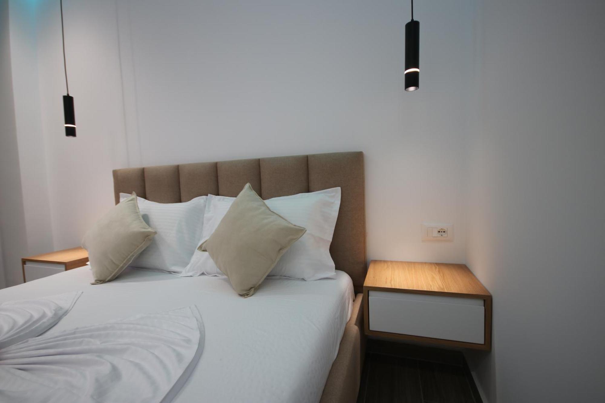 Klea Rooms Himare Buitenkant foto