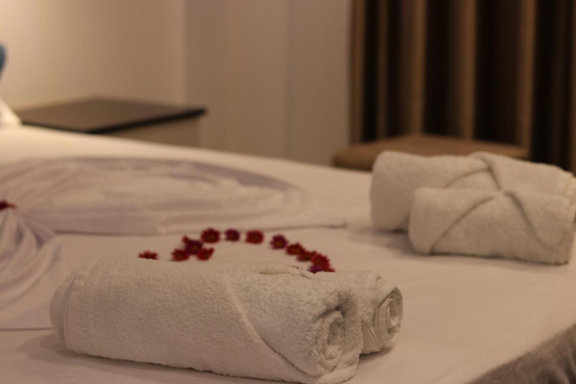 Klea Rooms Himare Buitenkant foto